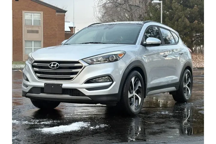 $10900 : 2018 Tucson Limited image 3