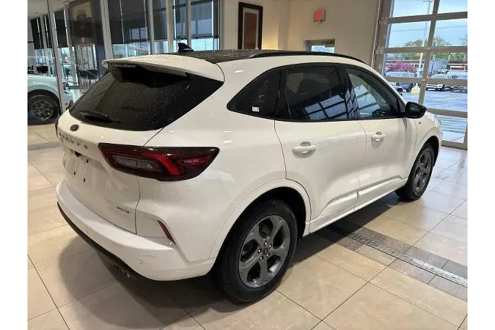 $24965 : Ford Escape 2024 AWD ST-Line image 3