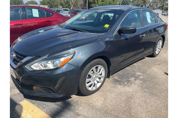2017 Altima 2.5 image 2