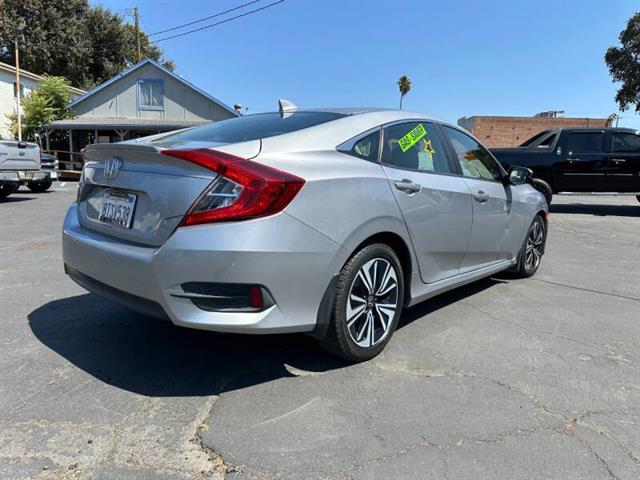 2018 Civic EX-T image 6