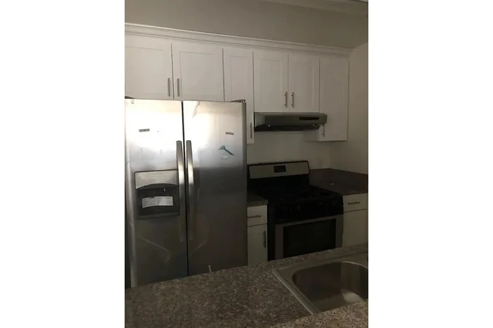 $2500 : Nice 2 bedroom Apartment image 7