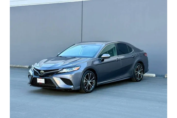 $16440 : 2018 Camry image 1