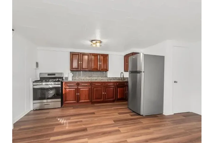 $1160 : ventanas 1BR-1BA image 2