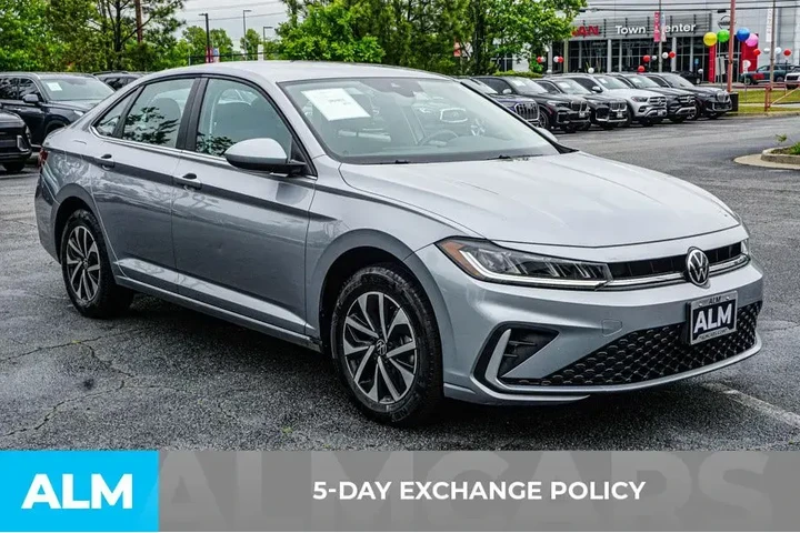 $18920 : Volkswagen Jetta 2025 S 4dr image 4
