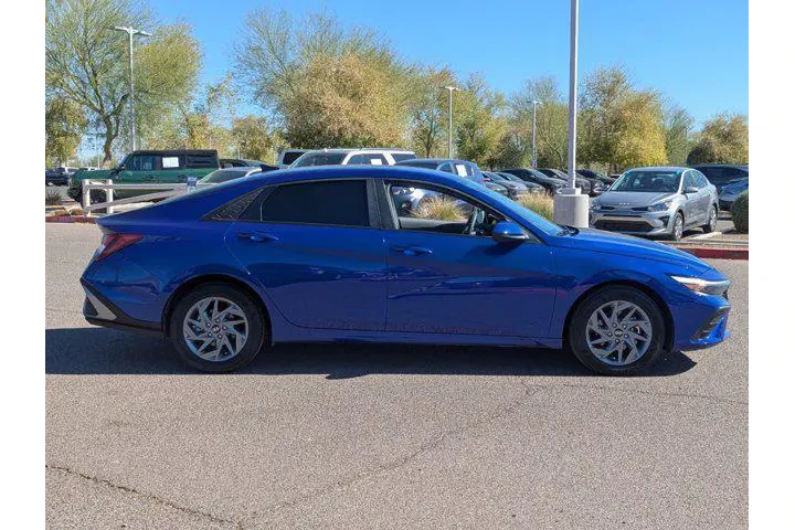 $18990 : Hyundai ELANTRA 2024 SEL 4dr image 3