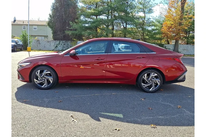$17995 : Hyundai ELANTRA 2024 Limited image 4
