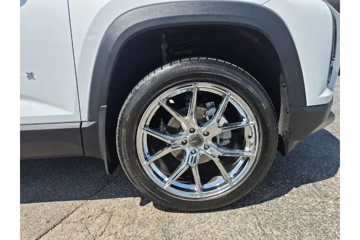 $29888 : Chevrolet Equinox 2026 LT 4d image 7