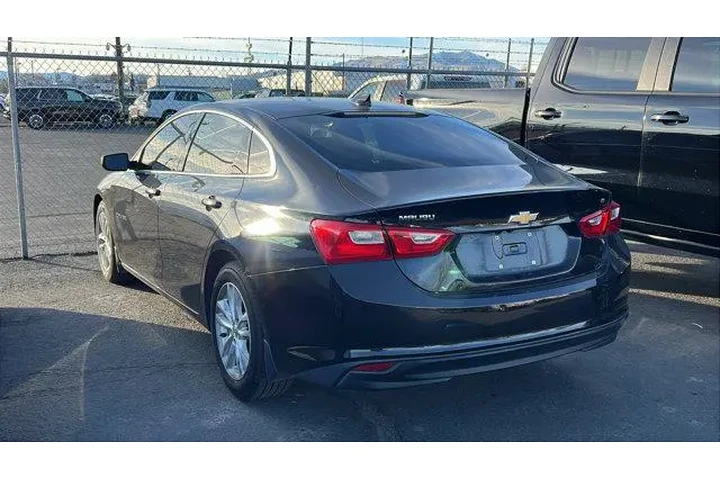 $18984 : Chevrolet Malibu 2018 LT 4dr image 3