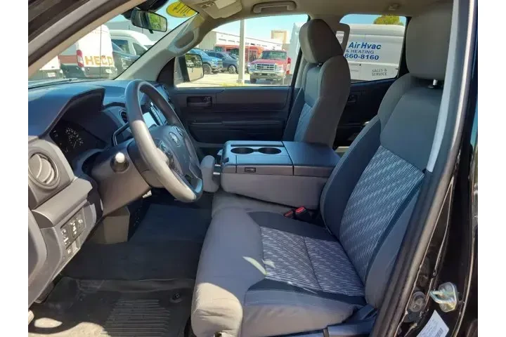 $22889 : Toyota Tundra 2019 4x2 SR 4d image 8