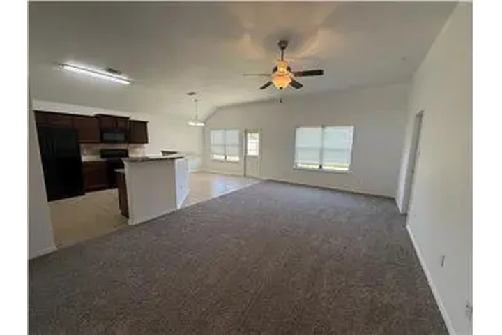 $1700 : Rental property with 3 bedro image 7