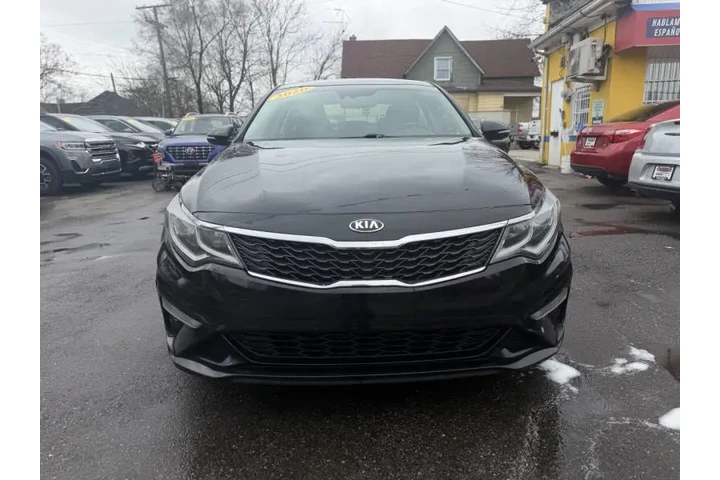 2020 Optima LX image 3