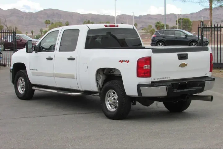 $13995 : 2007 Silverado 2500HD LT2 image 6