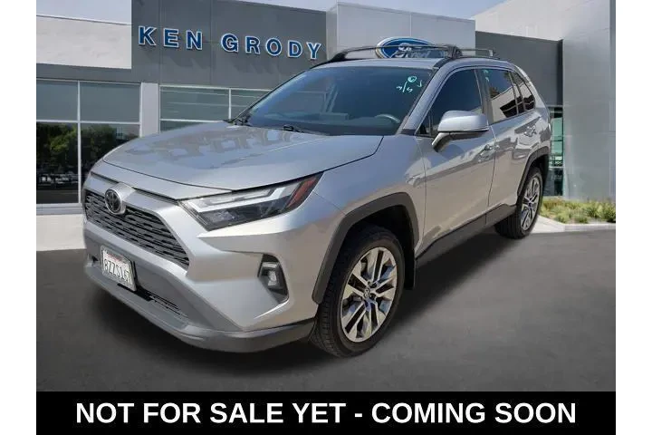 $19900 : Toyota RAV4 2022 XLE Premium image 1