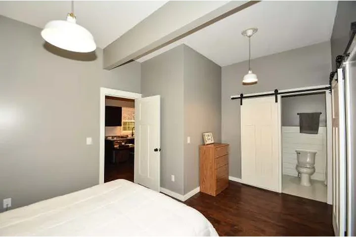 $2000 : Move In Ready Is Perfect Famil image 2
