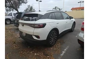 $23585 : Volkswagen ID.4 2024 S 4dr C thumbnail