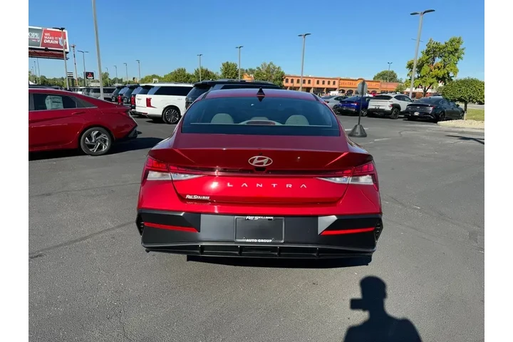 $28240 : Hyundai ELANTRA 2025 SEL Con image 4