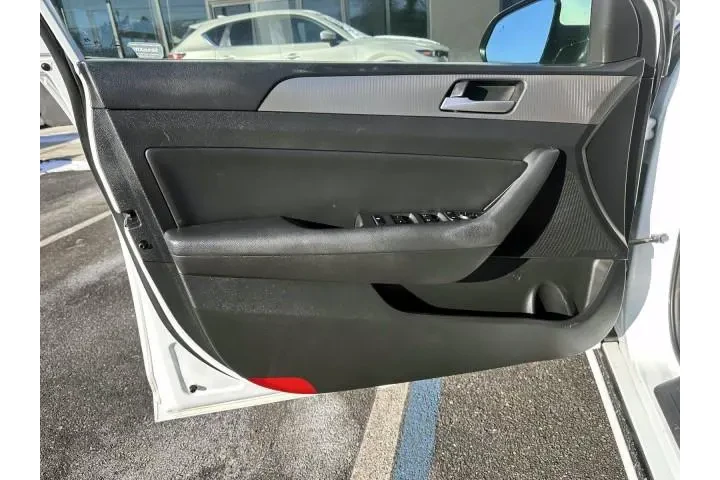 $14777 : Hyundai SONATA 2019 Sport 4d image 8