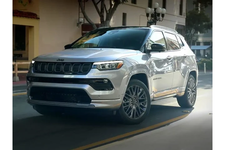 $23716 : Jeep Compass 2022 4x4 Limite image 1