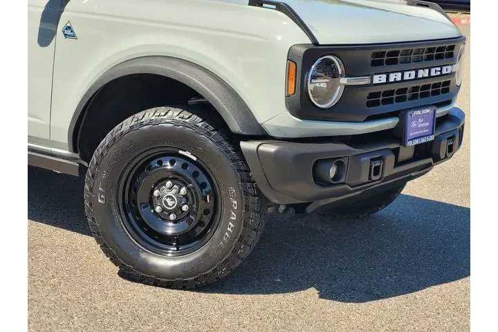$38362 : Ford Bronco 2023 4x4 Outer B image 6
