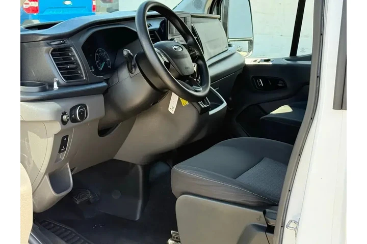 $37989 : Ford Transit 2023 350 XL 3dr image 6