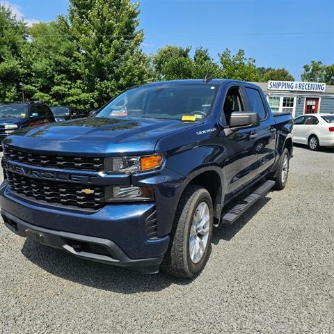 $32999 : 2019 Silverado 1500 Custom image 3