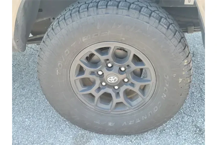 $23991 : Toyota Tacoma 2021 4x2 TRD O image 7