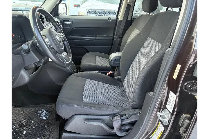 $9995 : Jeep Patriot 2014 4x4 Latitu image 7