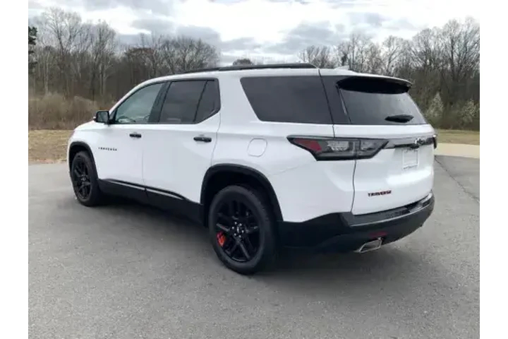 $28900 : 2019 TRAVERSE PREMI image 5