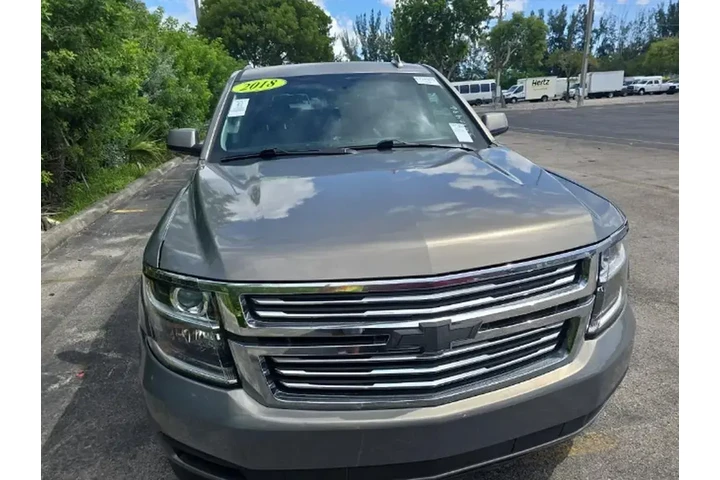 $22490 : Chevrolet Tahoe 2018 4x2 LT image 2