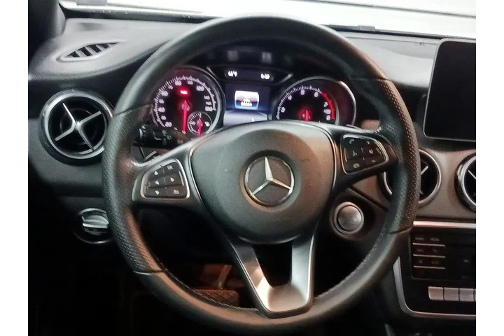 $19998 : Mercedes-Benz GLA 2020 GLA 2 image 10
