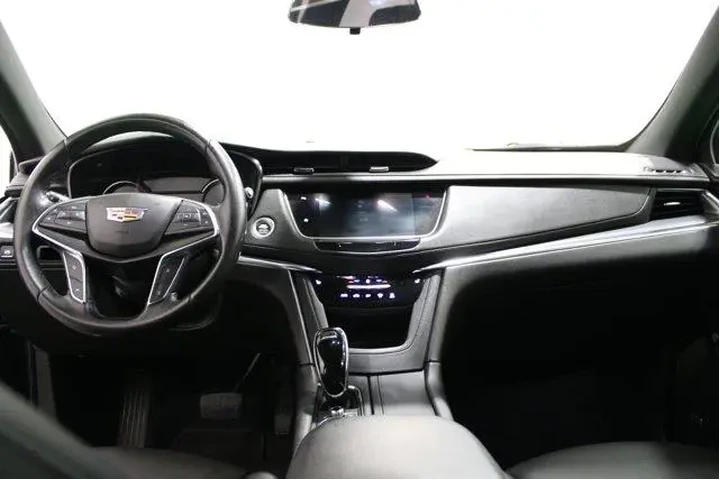 $18949 : Cadillac XT5 2020 Luxury 4dr image 2