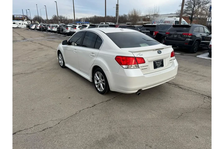 $6980 : 2014 Legacy 4dr Sdn H4 Auto 2 image 4