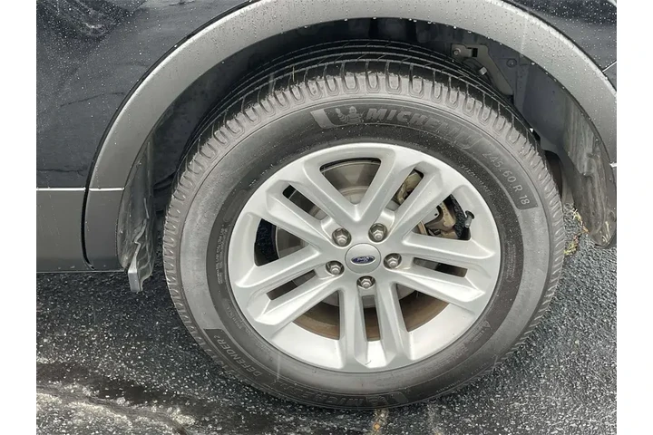 $14715 : Ford Explorer 2017 Base 4dr image 9