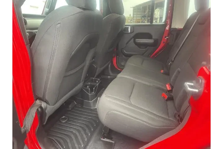 Jeep Wrangler Unlimited 2021 image 8