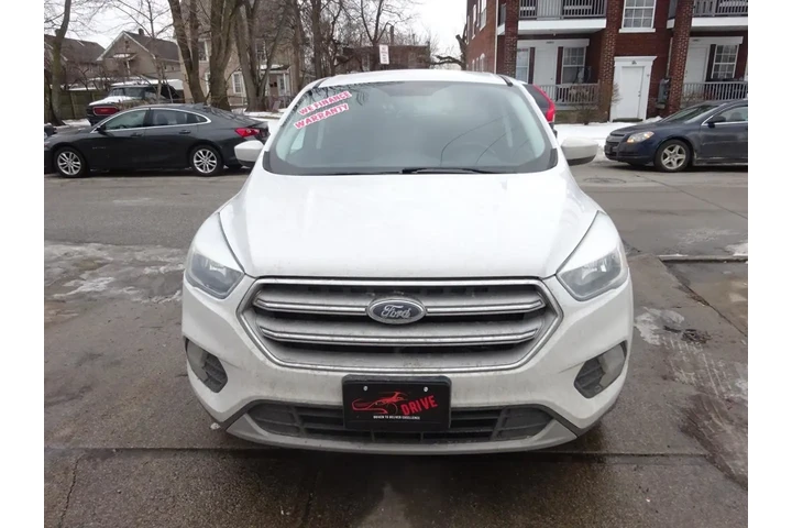 $8900 : 2017 Escape SE FWD image 2