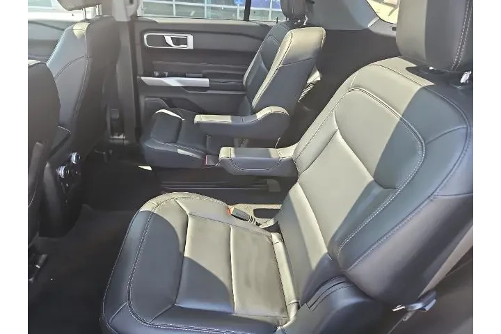 $31858 : Ford Explorer 2022 AWD XLT 4 image 10