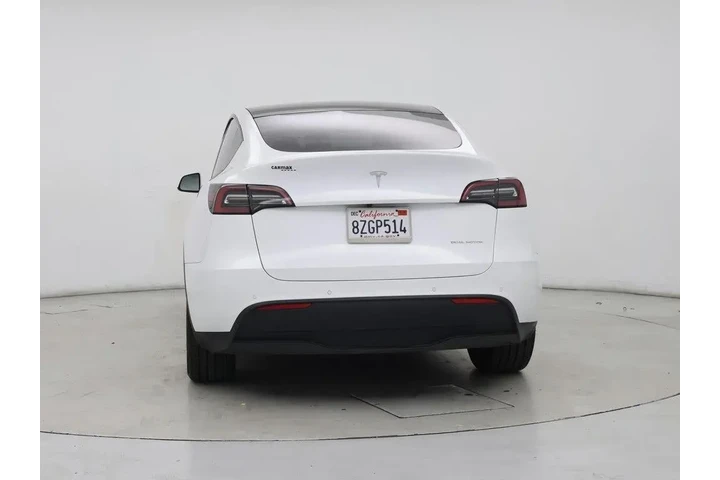 $28998 : Tesla Model Y 2022 AWD Long image 6