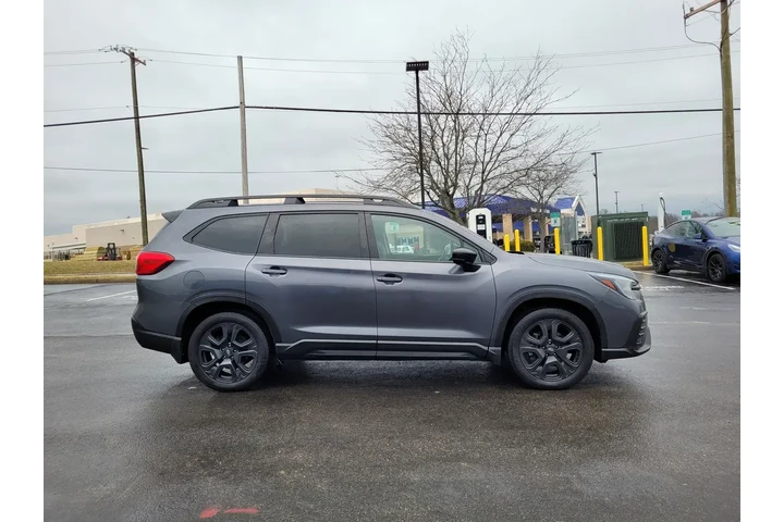 $33998 : Subaru Ascent 2024 AWD Onyx image 2