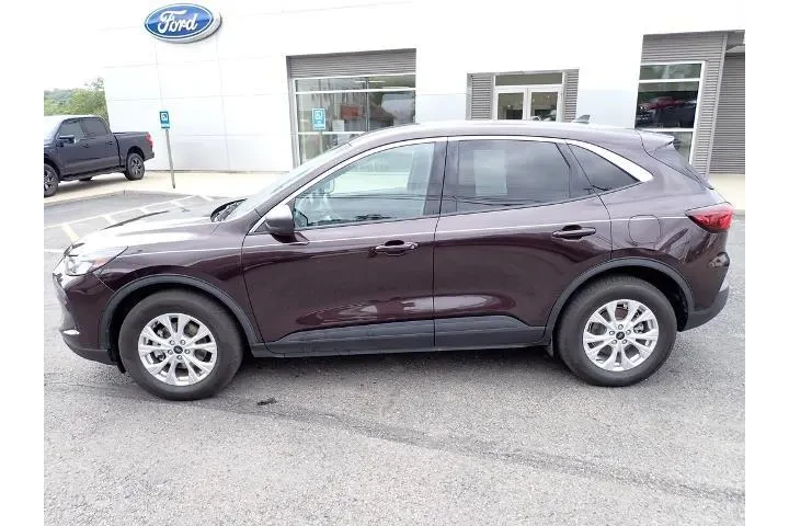 $22295 : Ford Escape 2023 AWD Active image 2