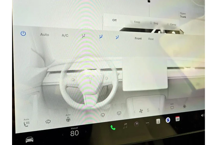 $37998 : Tesla Model Y 2024 AWD Long image 8