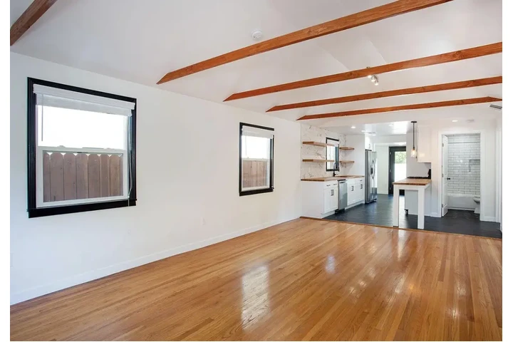 $950 : Brand new updated home image 5