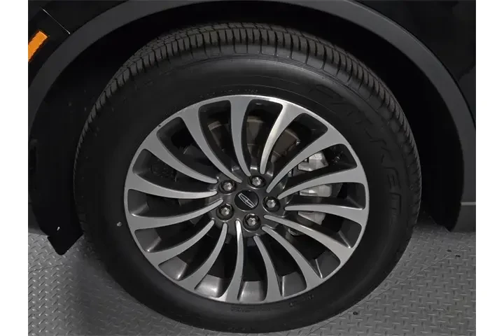 $29742 : Lincoln Aviator 2020 AWD Res image 10