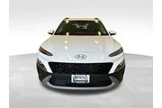 $22025 : Hyundai KONA 2023 AWD SEL 4d thumbnail