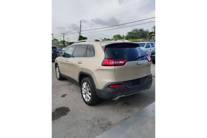 $7300 : 2015 Cherokee Limited image 3