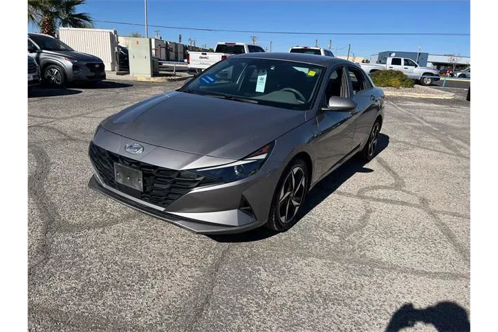 $19333 : Hyundai ELANTRA 2023 SEL 4dr image 3