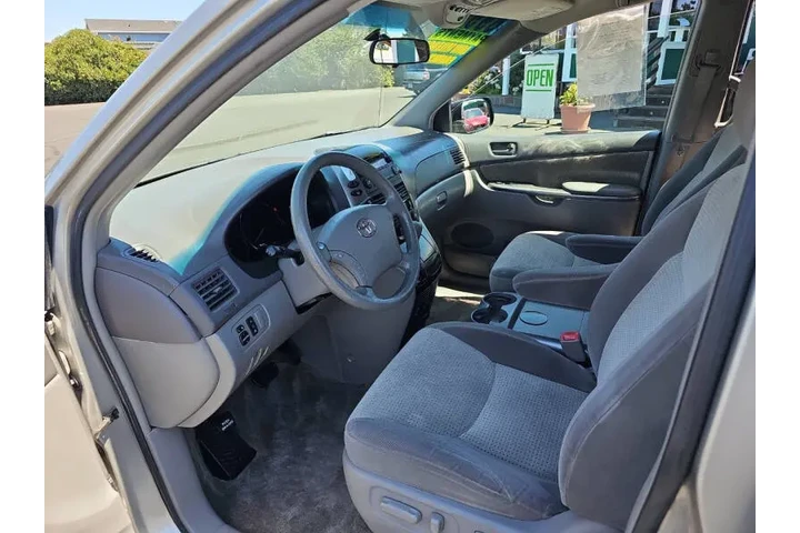 $8995 : 2008 Sienna LE 8-Passenger image 10