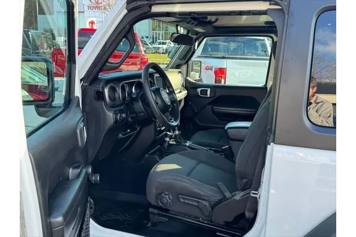 $31240 : Jeep Wrangler 2022 4x4 Sport image 7