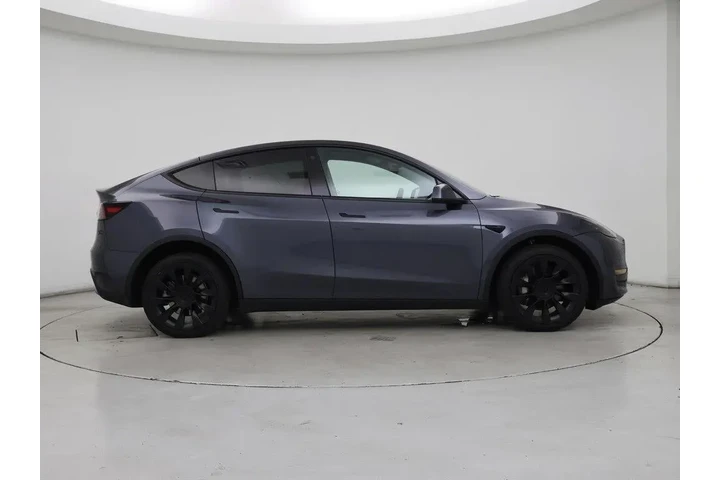 $29998 : Tesla Model Y 2022 AWD Long image 7