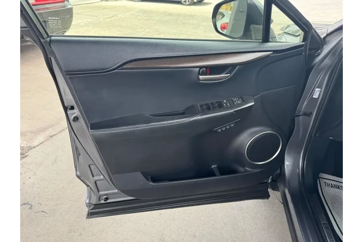 2015 NX 200t AWD image 10