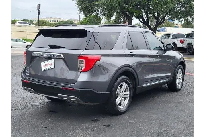 $28800 : Ford Explorer 2023 XLT 4dr S image 3